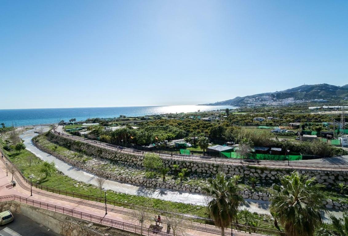 Apartamento En El Mirador De 内尔哈 外观 照片